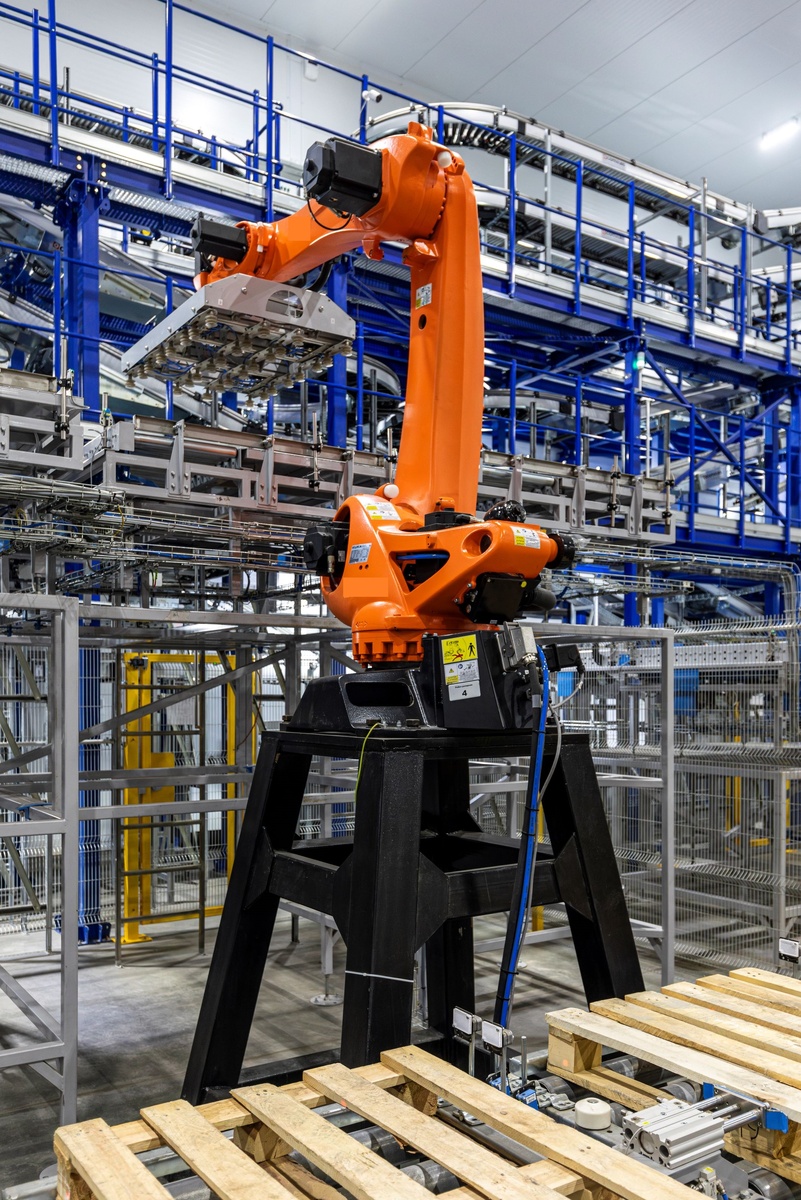 Робот-палетайзер в решении COMITAS для КМКК