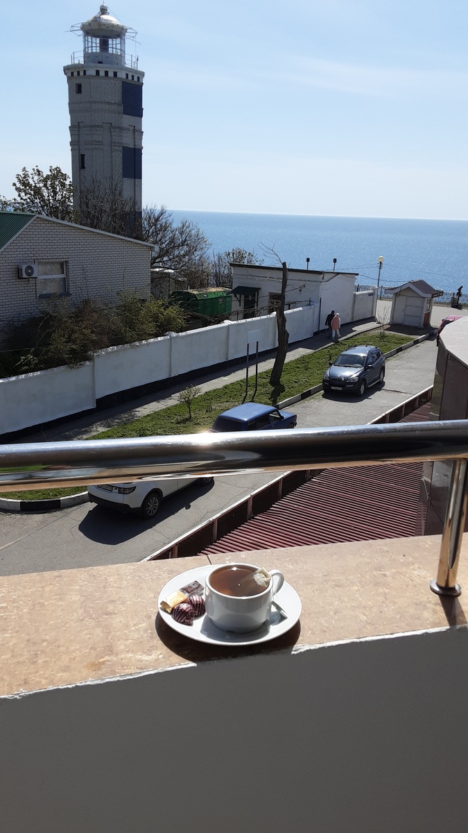 Вид с балкона моего номера.