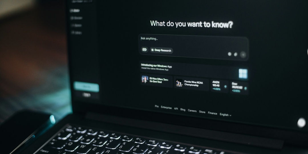 СМИ потеряли за год треть трафика из-за внедрения ИИ в поисковики