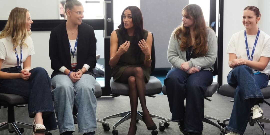 Меган считает себя самой преследуемой, но Кейт, Камилла и Сара тоже прошли через это