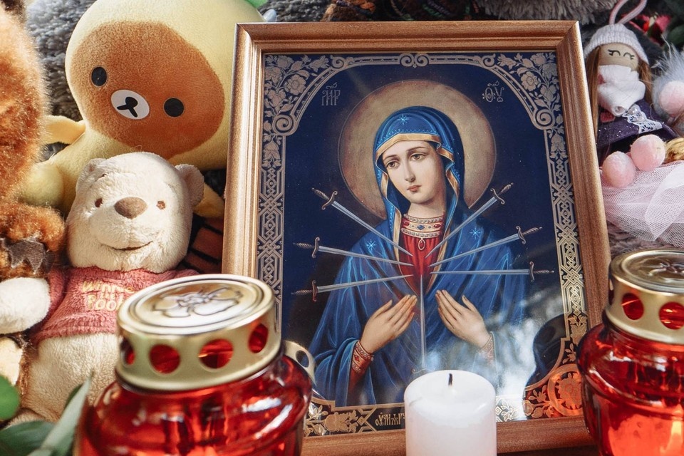 Ребенок провел несколько часов на улице при морозе в -15…-20 градусов. Фото: Мария Бакланова