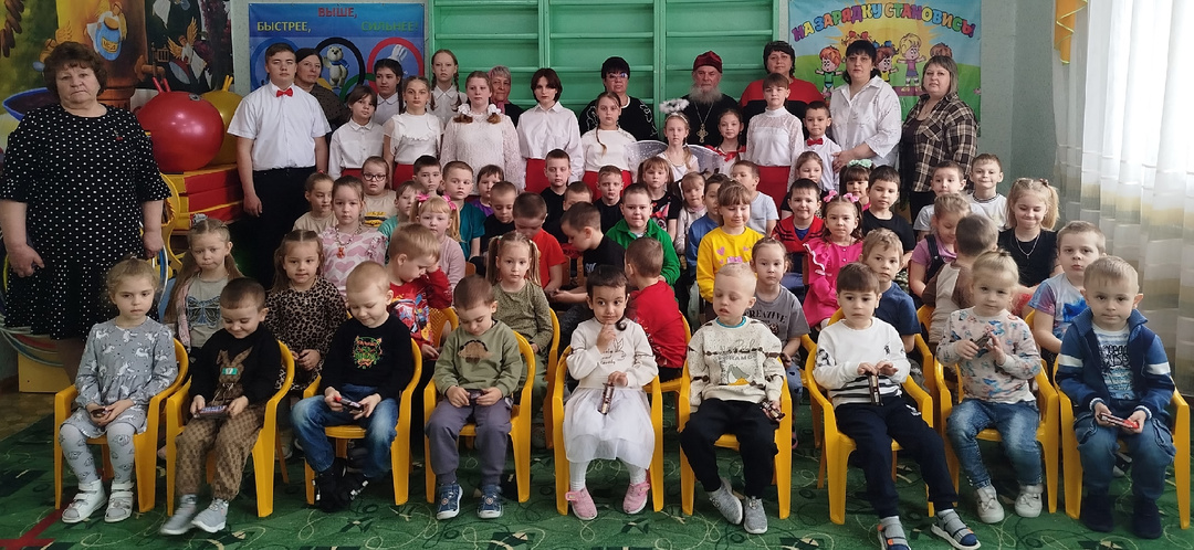 Пасхальная радость для детей и пожилых людей