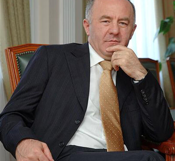 Суд взыскал с экс-главы МРСК Магомеда Каитова 270 млн рублей