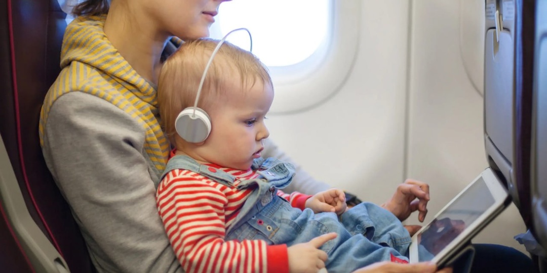 КАК ЛЕТАТЬ С РЕБЕНКОМ- мед