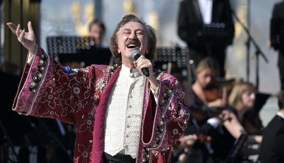 Эта музыка будет вечной. Лидеру легендарного узбекского ВИА «Ялла» Фарруху Закирову — 80!