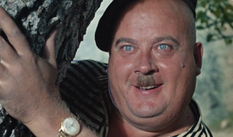 Самые "жадные" советские актёры: почему их считали скрягами и какая боль скрывалась за этой маской?