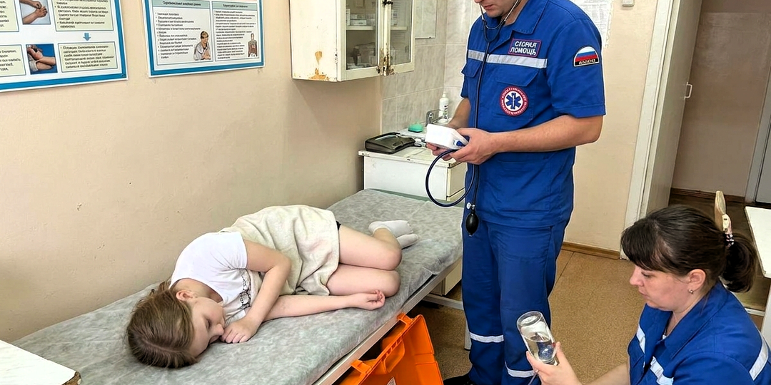 Беда в школьном медпункте. 13-летняя школьница и «удар ножом» (история с вызова "03")