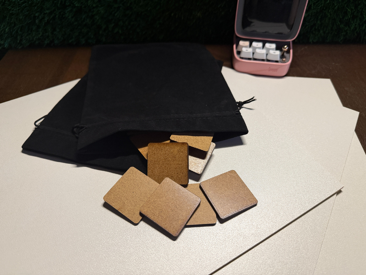 Мешочки и тайлы для настоьлкой игры "Герцог"