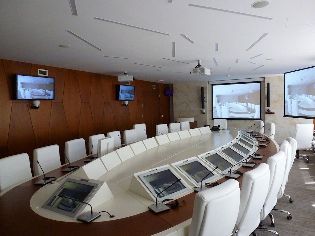 Интерактивное оборудование для переговорных купить