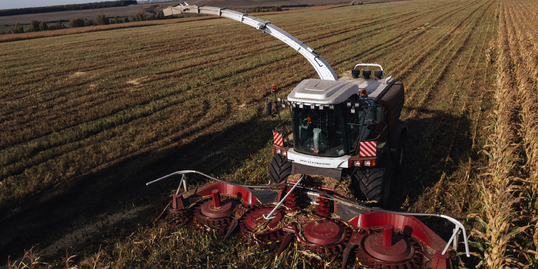 Самый мощный отечественный кормоуборочный комбайн запущен в серию