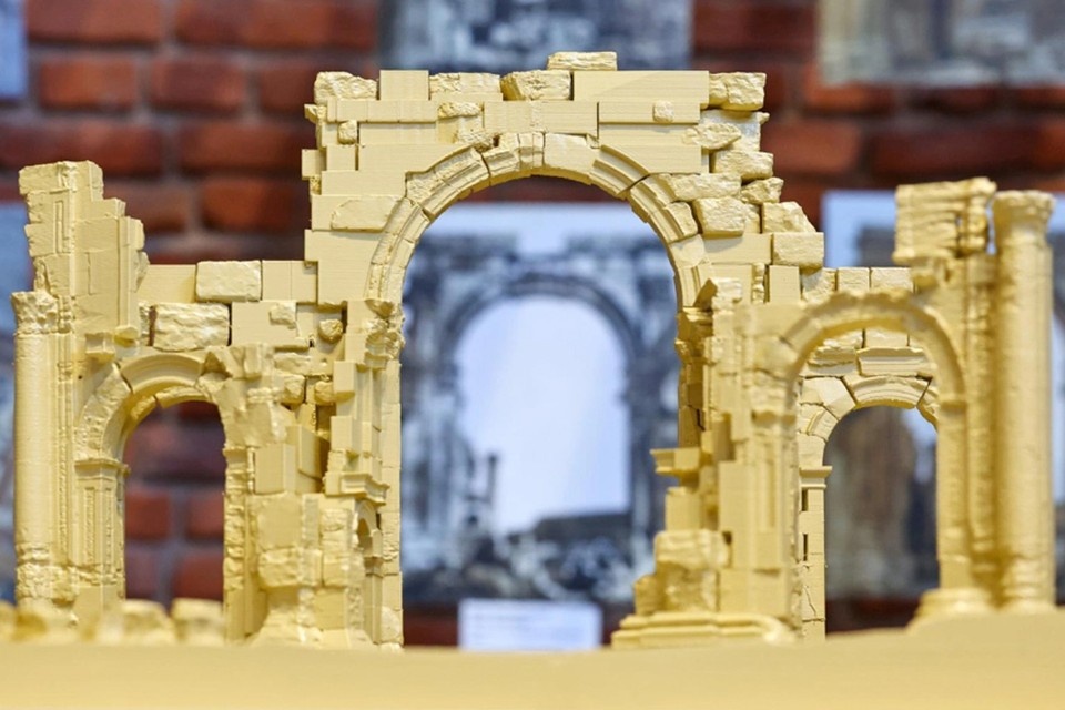    Реставраторы из Петербурга помогут восстановить памятник ЮНЕСКО. Фото: Смольный