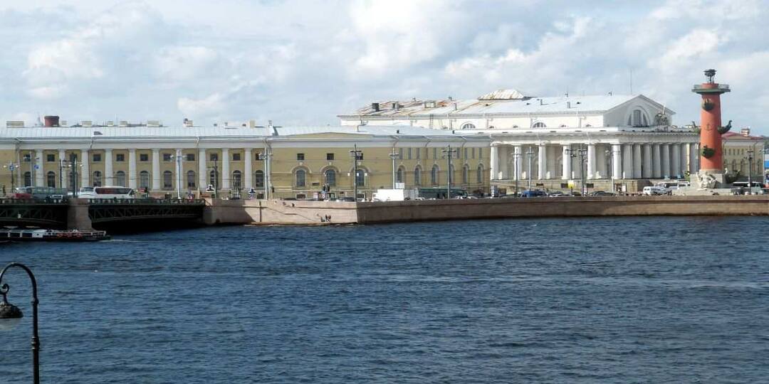 Дефицит жилья в центре Петербурга взвинтил цены до рекорда