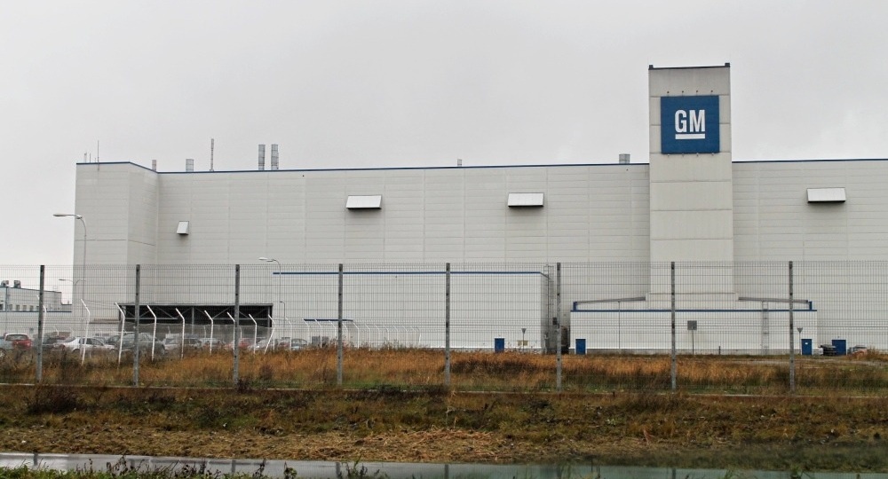 История General Motors в России, которая первая зашла на наш рынок в 90-х, и первая с него ушла