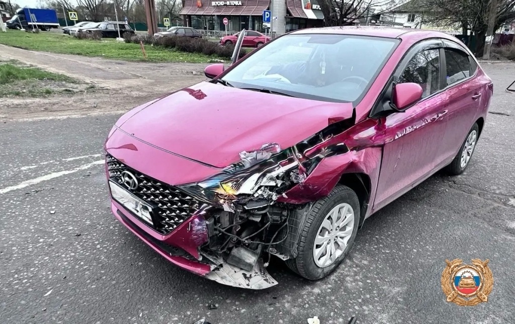 В тройном ДТП в Тверской области пострадала женщина