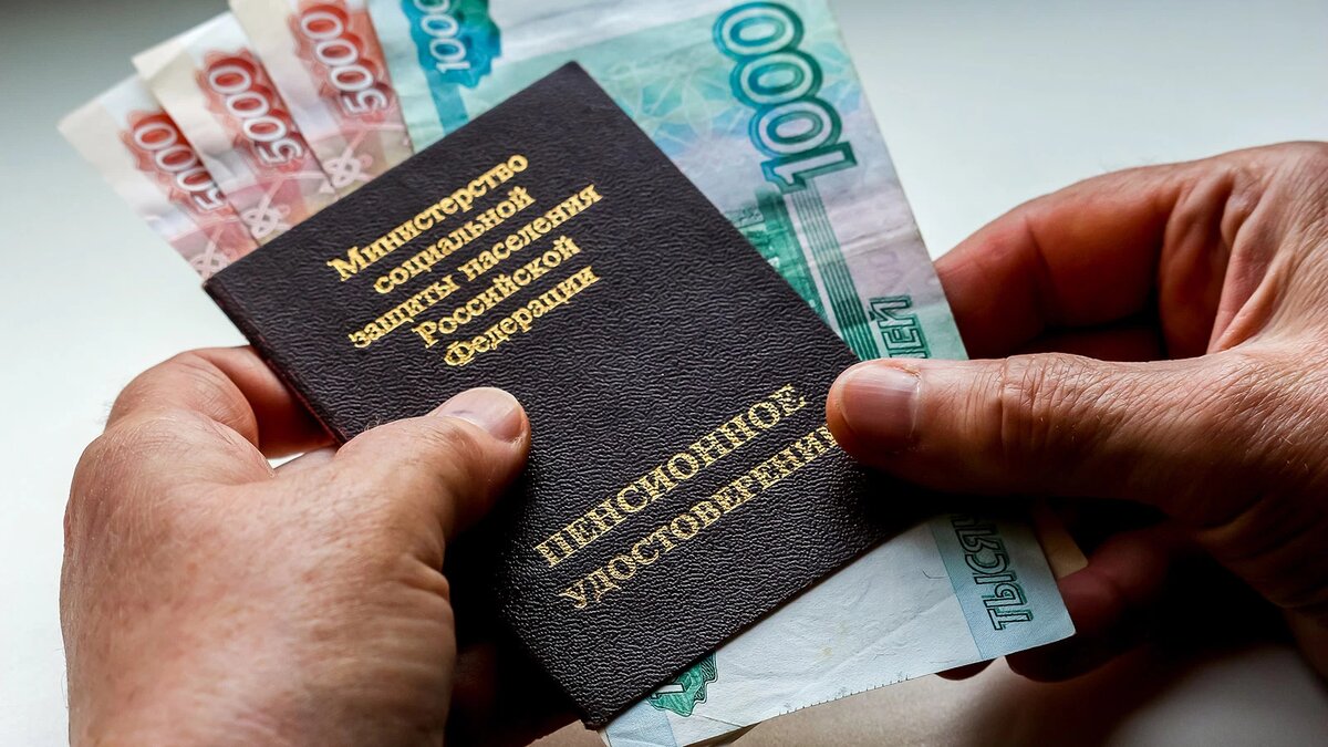 Работали в Казахстане — как не потерять стаж для российской пенсии: важные нюансы и примеры