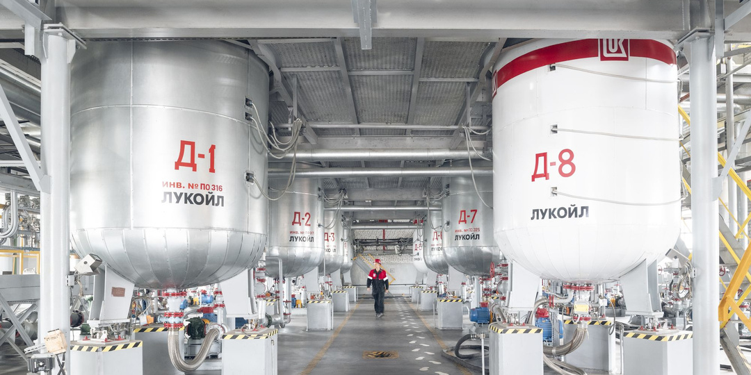 Нефтяной гигант ЛУКОЙЛ сломал рынок: байбек на 654 млрд и дивиденды вопреки убытку