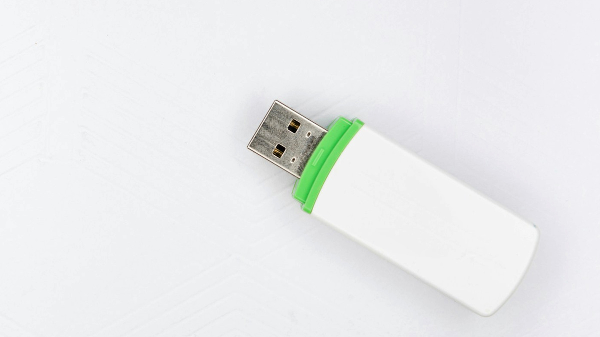 Флешка есть у каждого, но мало кто знает, как верно ей пользоваться