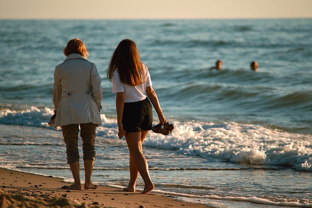    Отдыхающие на пляже в национальном парке "Куршская коса" в Калининградской области. / Фото: Алексей Даничев/РИА Новости