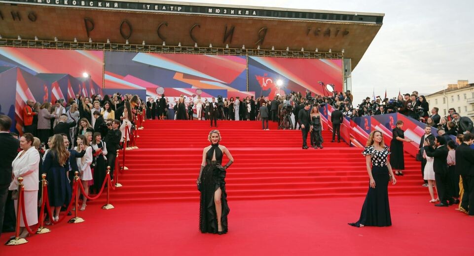    красная дорожка ММКФ / Artyom Zotov / www.globallookpress.com