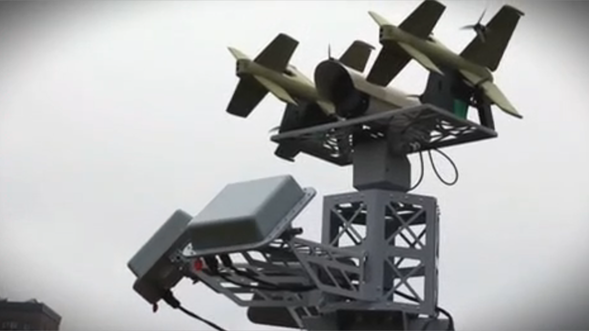 Пусковая установка с РЛС Юмирс для дронов-перехватчиков Елка