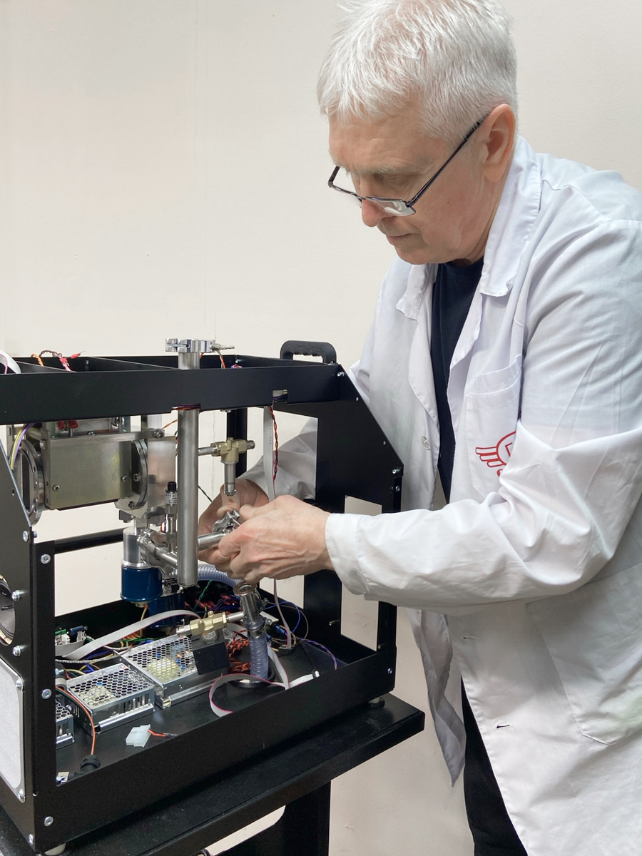  Сборка течеискателя ТИ1-50М «ГелиТест»