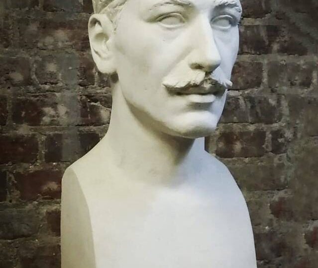 Кто и за что критиковал Елену Блаватскую?