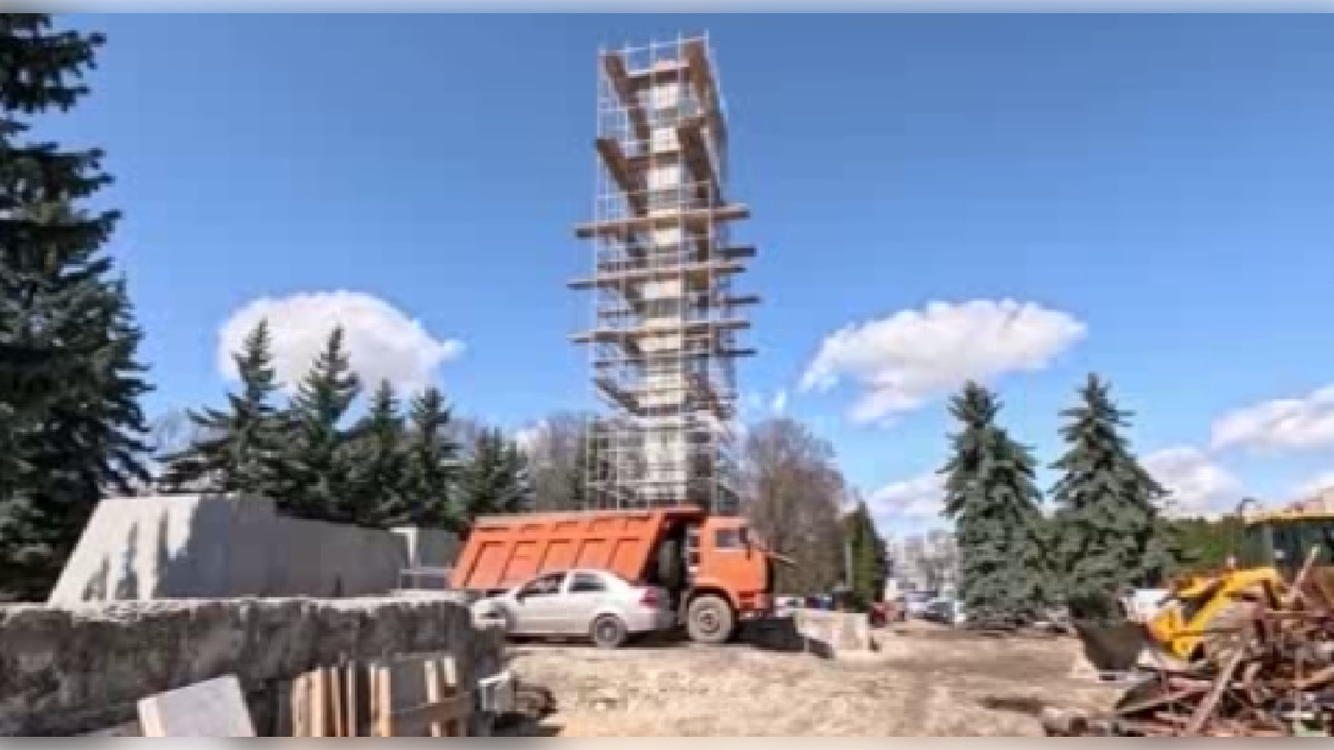    В Курске продолжается ремонт мемориала