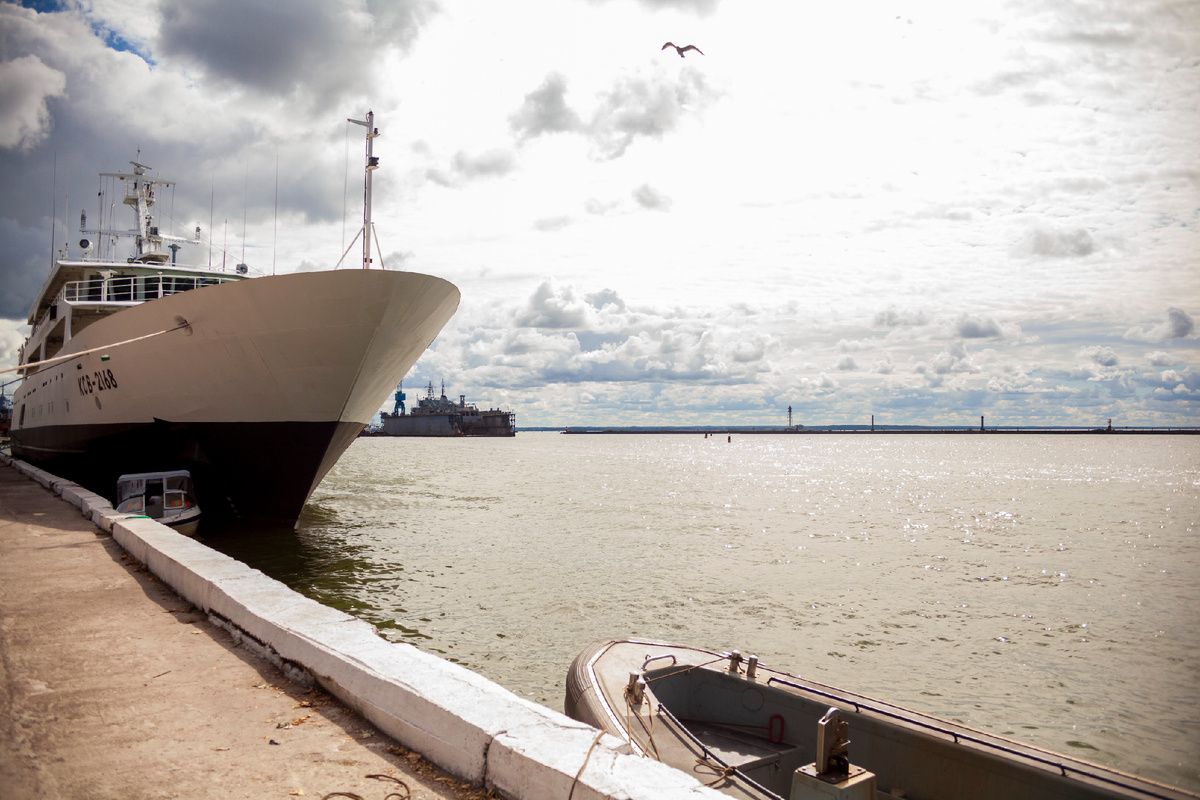 Вид на залив с причала