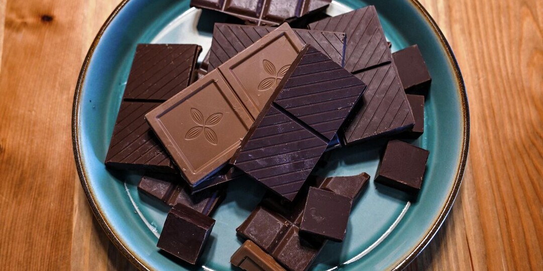 Акции крупнейшего в мире производителя шоколада упали на 15 процентов