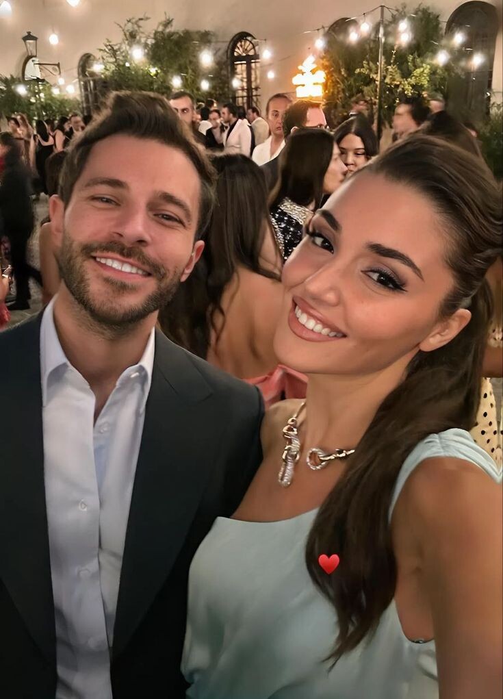 Ханде Эрчел и Хакан Сабанджи