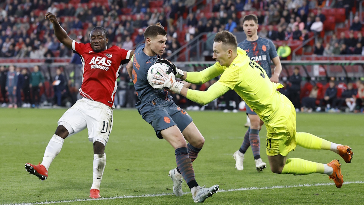    "Шахтер" прошел в полуфинал Лиги Конференци. Фото: REUTERS/Maurice Van Steen