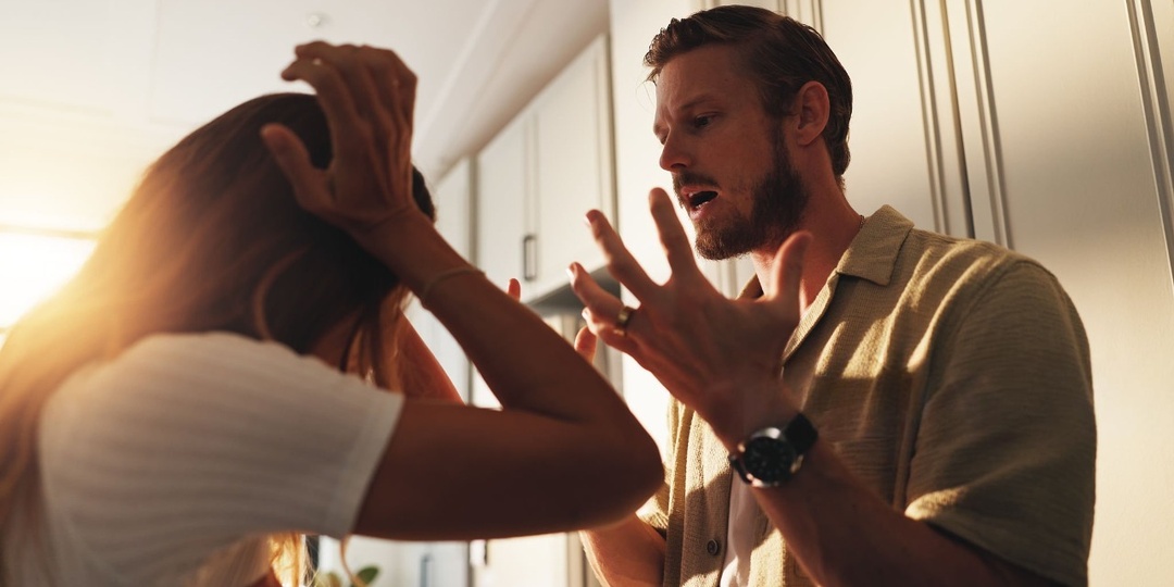 – Расстанемся друзьями, квартиру как-нибудь разделим. Ребенка заберу, – ошарашил муж