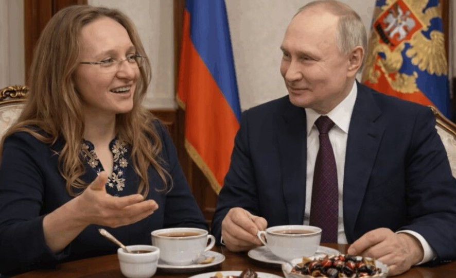 Младшая дочь Путина. Самая тихая – "теневой министр"