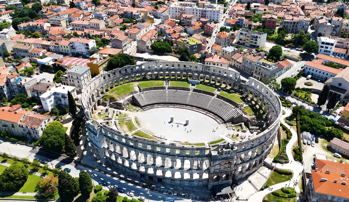 Амфитеатр Пулы