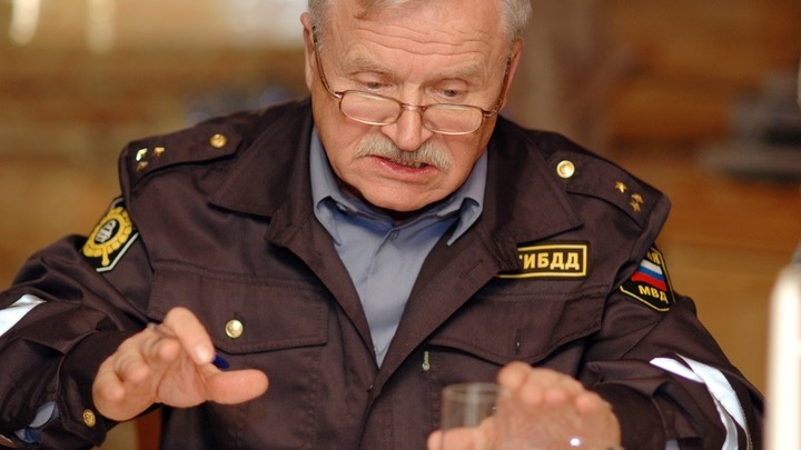 БОЛЕЕ 20 РОЛЕЙ В ПОГОНАХ И ДВА РАЗБИТЫХ БРАКА: как живёт Сергей Никоненко вне экрана