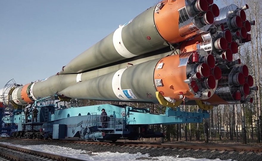 Ракету с космическими аппаратами для Минобороны запустили с Плесецка