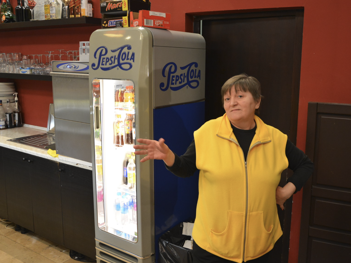 Пепси и Сникерсы есть, потому что их привезли. Как и всё остальное