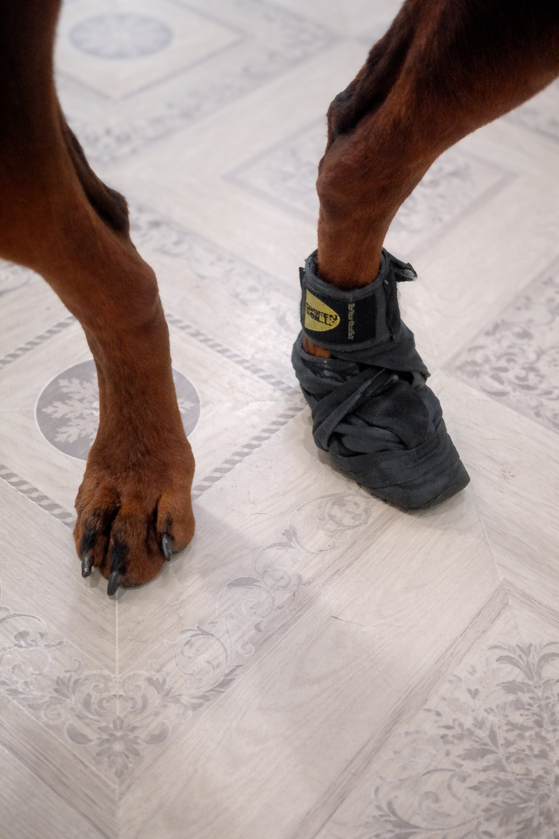 Мотал окуратно чтоб не перетянуть ноготь