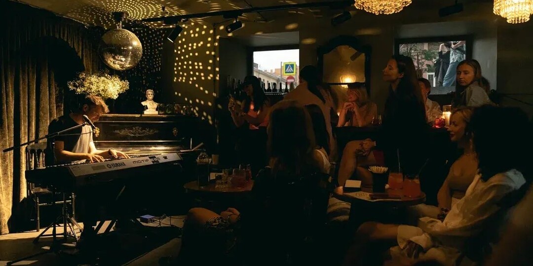 Кабаре ШУМ открывается в Москве: петербургский проект с 18-летней историей переезжает в особняк на Яузской