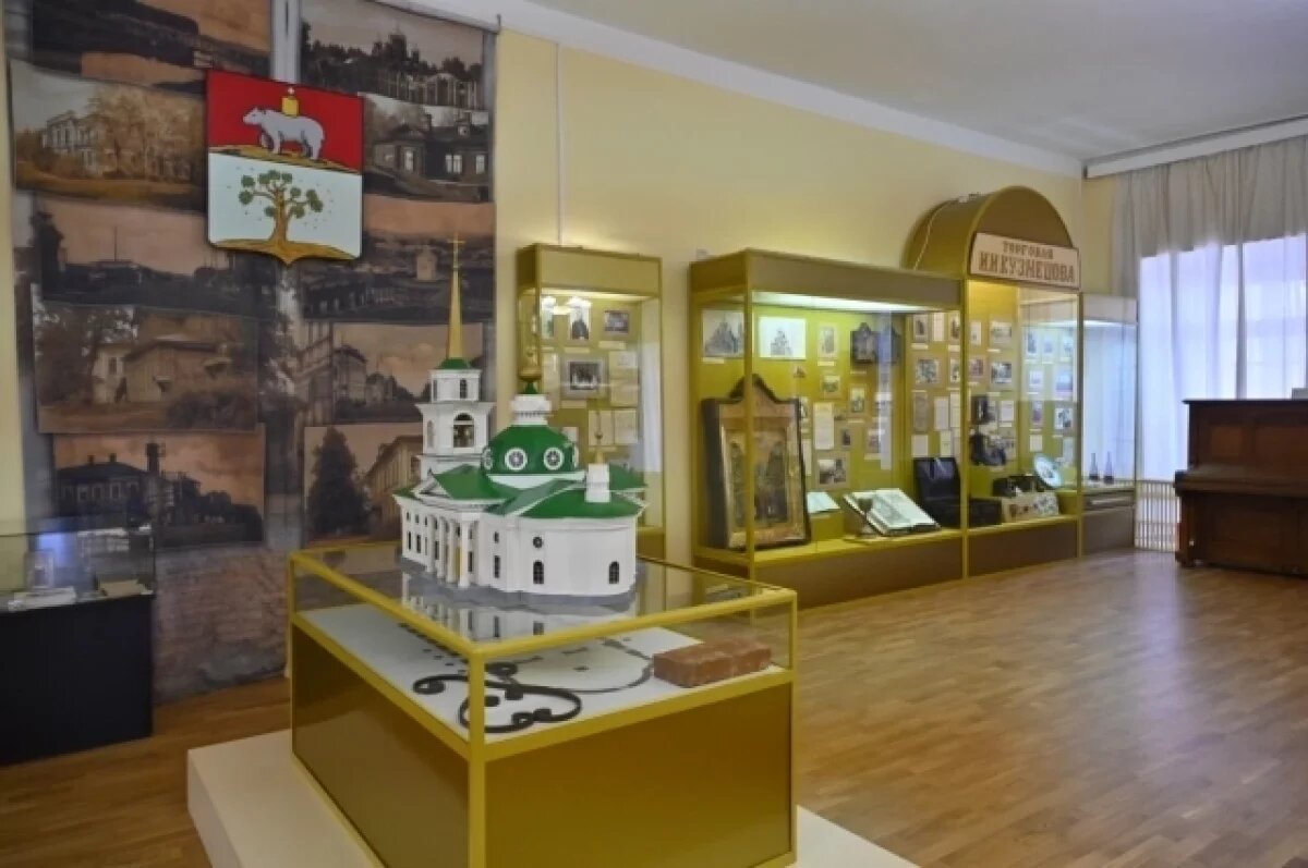    Губернатор Прикамья посетил обновлённый краеведческий музей в Осе