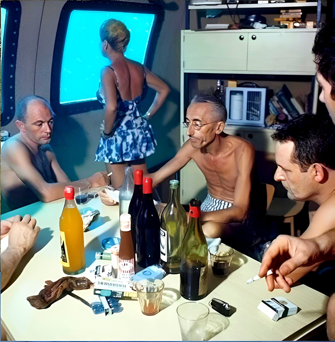 Задолго до современных подводных станций одна команда решилась на эксперимент, который звучал как фантастика. Жить под водой, работать и даже отдыхать — прямо среди рыб и кораллов. И у них получилось…