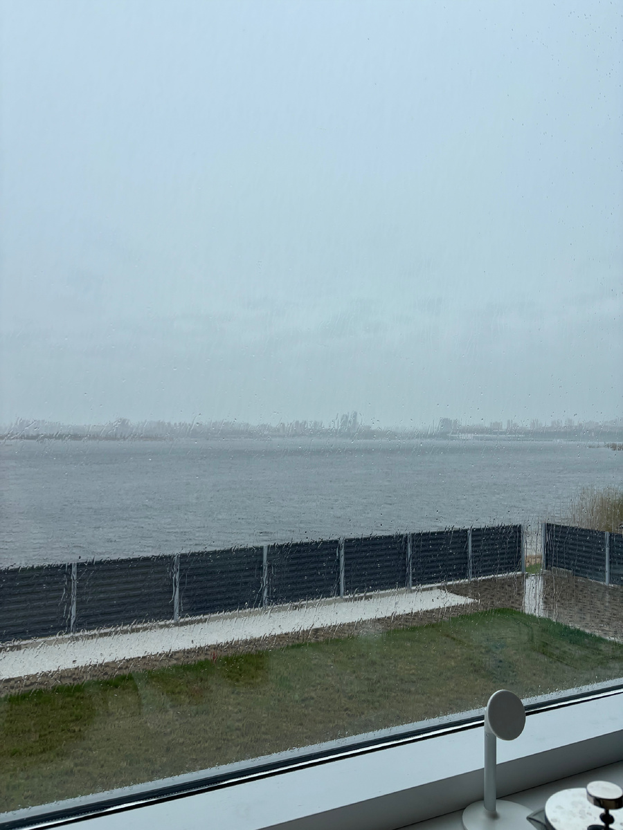 Дом на берегу Волги. Живут же люди )