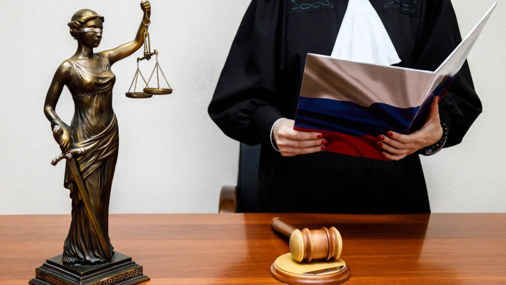    На 125 тыс. рублей попал сургутский предприниматель за найм мигранта без патента