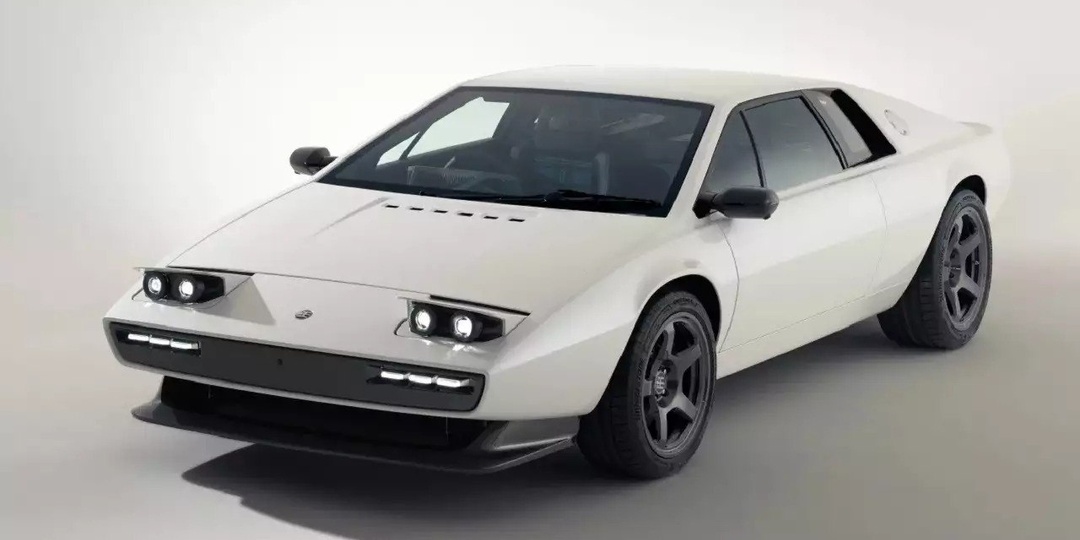 Легенда возвращается: в Великобритании представлен рестомод на основе иконы 80-90-х — Lotus Esprit