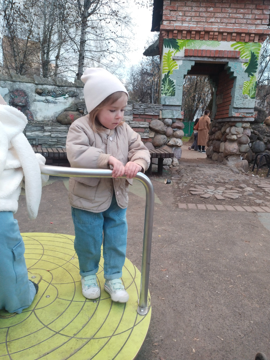 Знакомьтесь - Мира. Почти 3 года, характер...не подходи - убьёт 