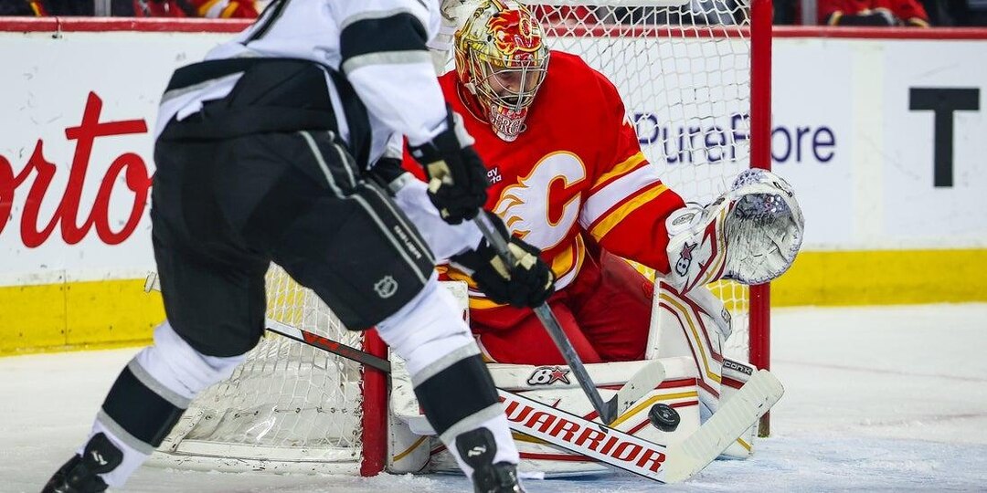 🏒Сергеев в дебютном матче в НХЛ совершил 27 сэйвов