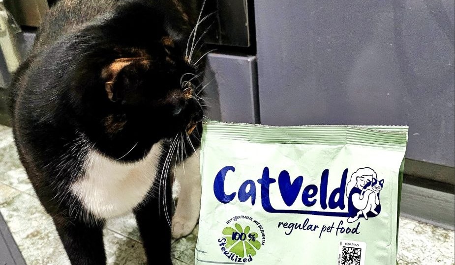 Обзор корма для кошек CatVeld для профилактики избыточного веса для стерилизованных кошек, с кроликом и спирулиной