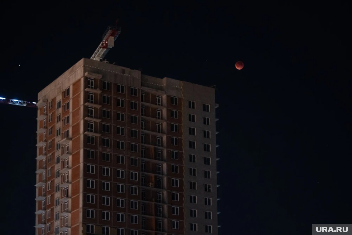     Свердловская область поднялась на третье место в России по вводу жилья