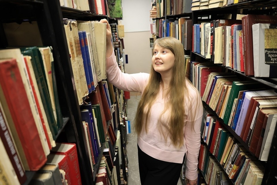    Олеся Николаева увлеклась Толкином еще в детстве. Фото: Дмитрий Герайкин/За науку