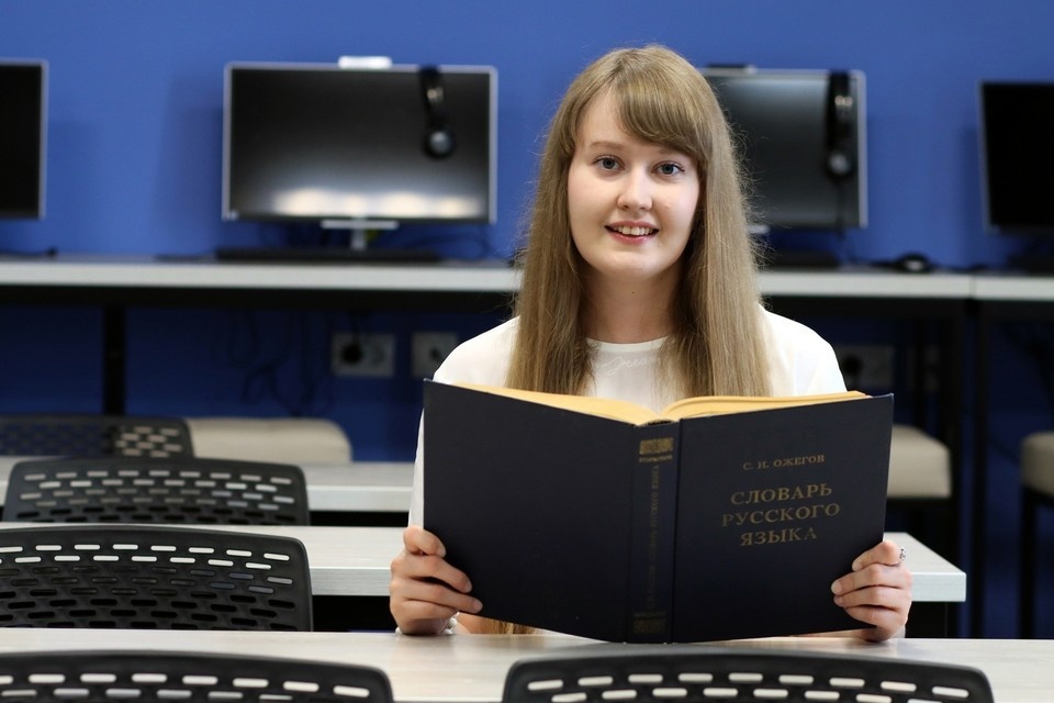    Олеся Николаева увлеклась Толкином еще в детстве. Фото: Дмитрий Герайкин/За науку